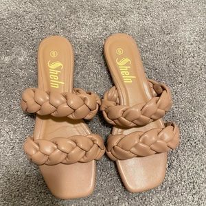 SHEIN Sandals no Straps